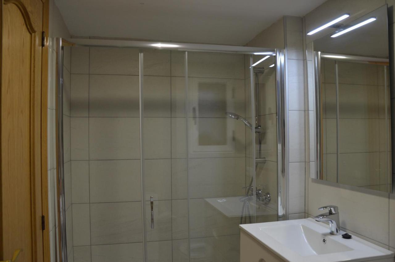 Apts Ara With Pool เบนิดอร์ม ภายนอก รูปภาพ